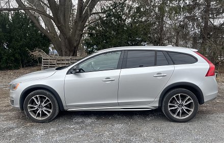 2015 Volvo V60 XC - AWD